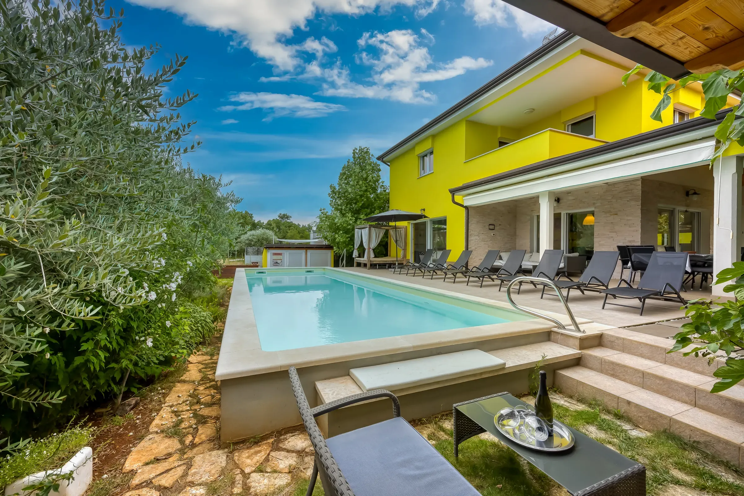 Villa Gaya with its covered terrace and XL private pool